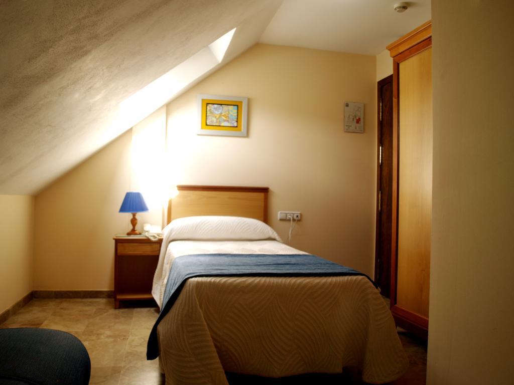 Hotel Al-Yussana ルセナ エクステリア 写真