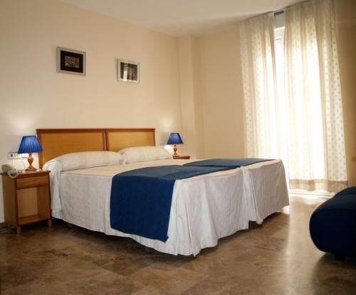 Hotel Al-Yussana ルセナ エクステリア 写真